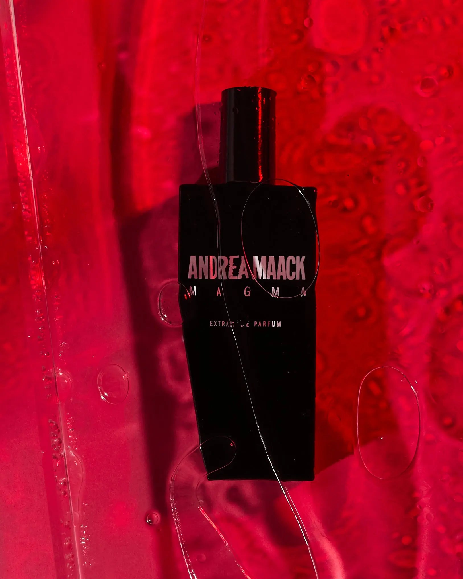 Andrea Maack - Magma Lila Engel