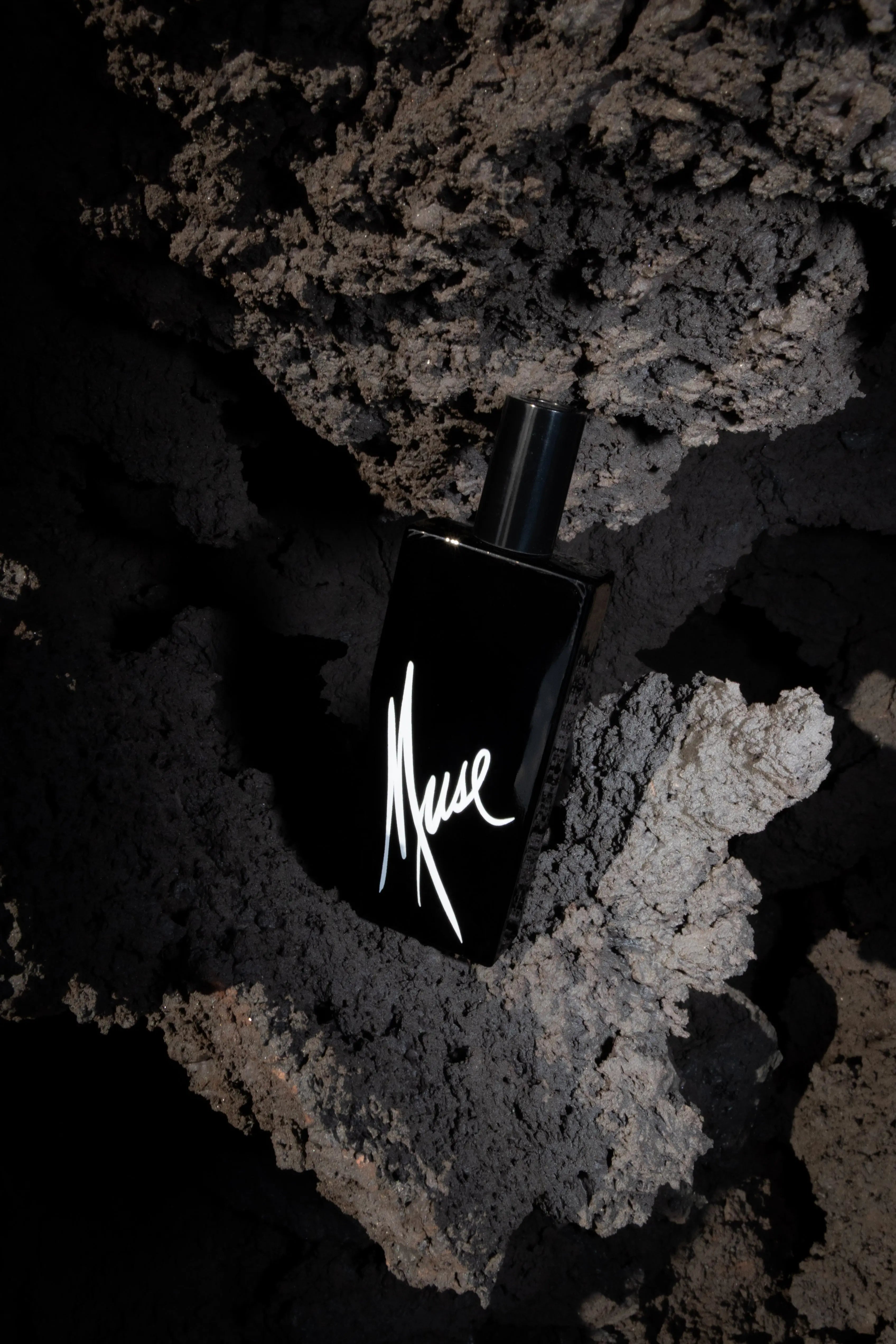 Andrea Maack - Muse Lila Engel